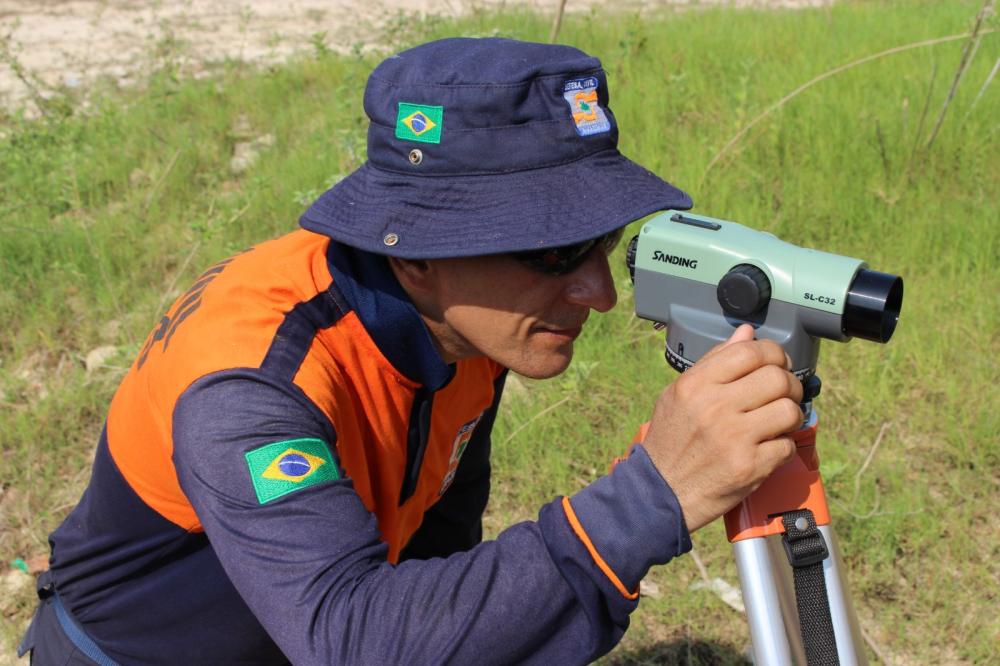 Em Nhamundá, Defesa Civil do Amazonas instala estação de réguas linimétricas