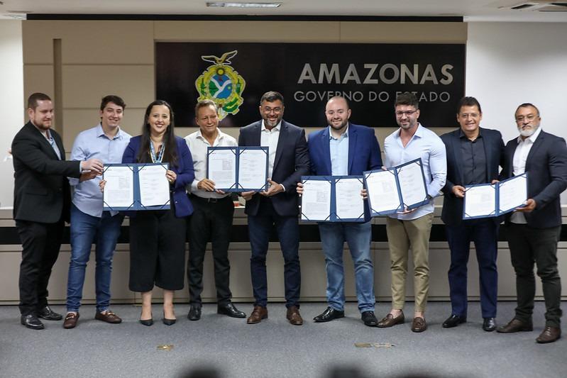 Wilson Lima assina convênio para implantação do Água Boa em 25 comunidades rurais