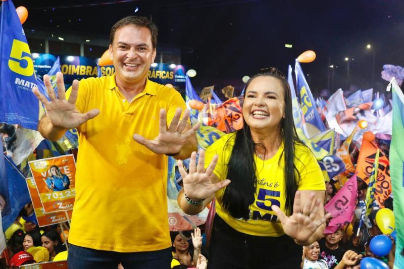 Mateus Assayag leva multidão de pessoas às ruas de Parintins e realiza comício histórico