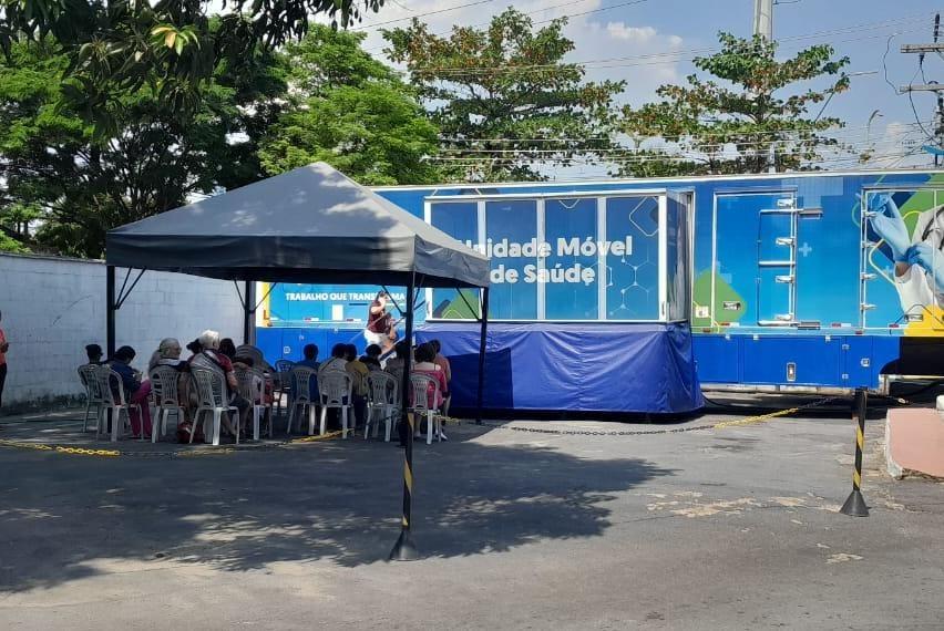 Carreta da Saúde do Governo do Amazonas começa a atender no bairro São José