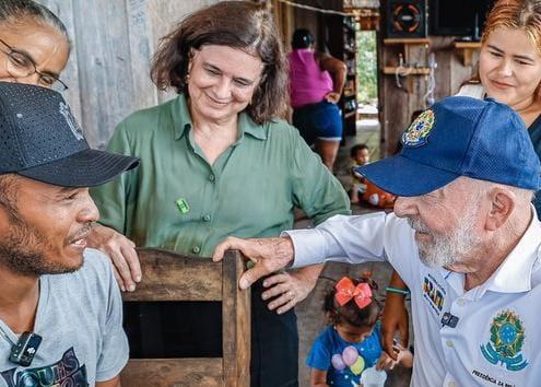 Ministra da Saúde participa de anúncio de medidas de combate à seca na Amazônia