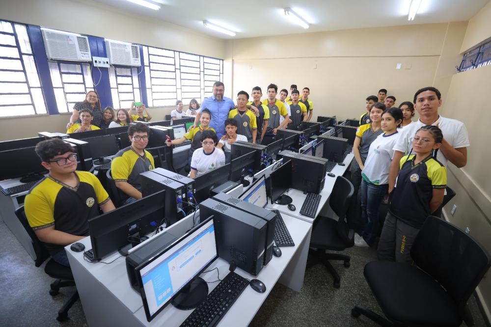 Em seis anos, Governo do Amazonas investiu mais de R$ 760 milhões na Educação em Manaus