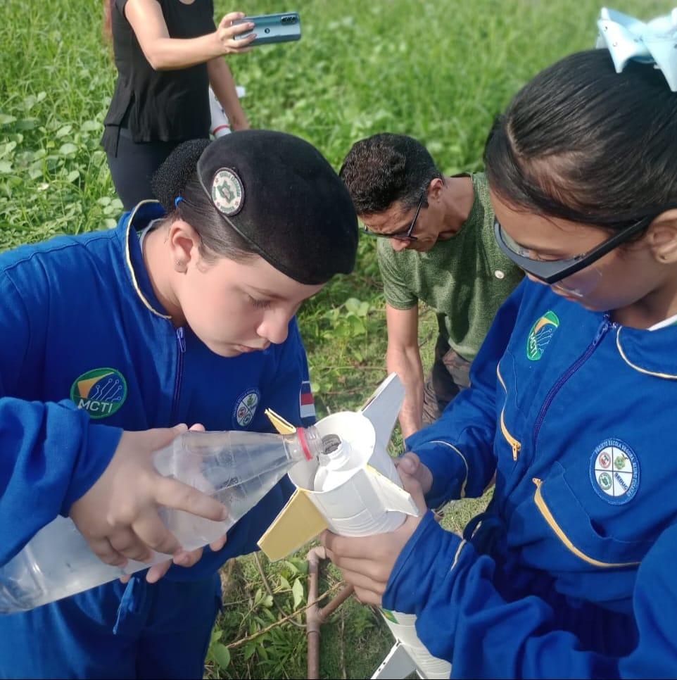 Alunos da rede estadual conquistam medalhas e se destacam na 18º Mostra Brasileira de Foguetes