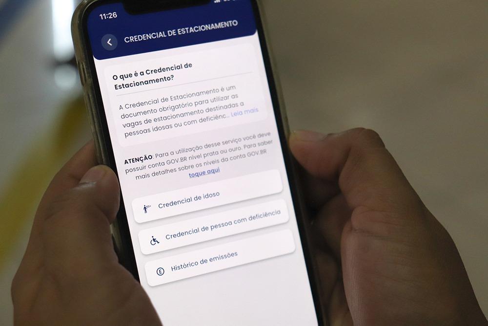 Detran-AM: Idosos e PcDs têm opção de obter credencial de estacionamento por meio de aplicativo