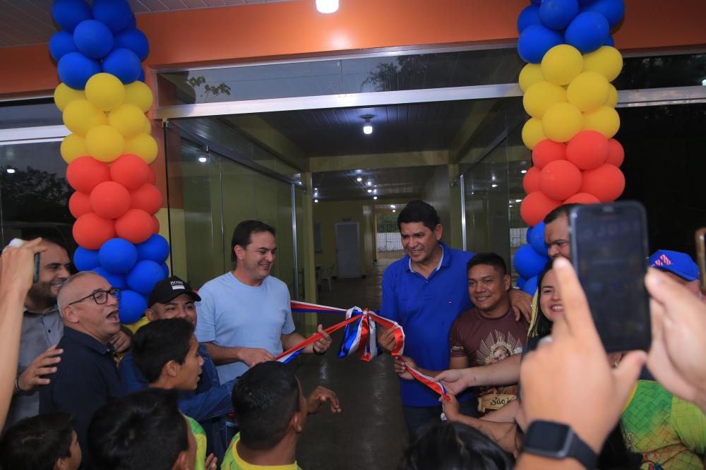 Em inauguração de escola no Zé Açu, Mateus Assayag destaca continuidade dos avanços na educação rural