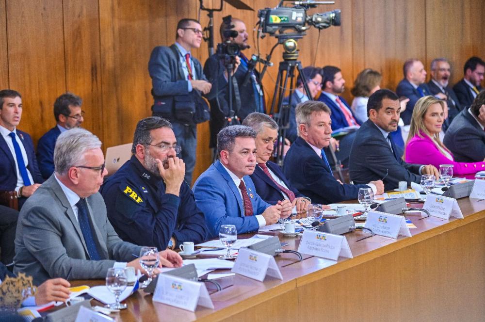 Em Brasília, Governo do Amazonas defende maior integração com forças federais para combate ao crime nas fronteiras