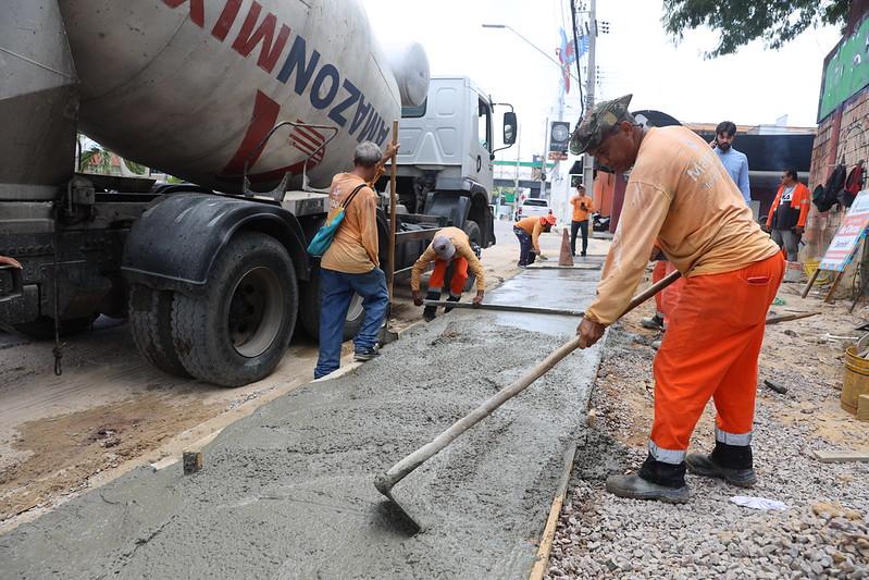 Prefeitura de Manaus reconstruiu mais de 57 mil metros quadrados de calçadas entre 2021 e 2024