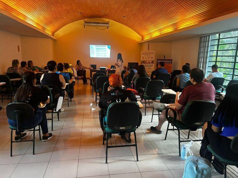 Profissionais da Semsa participam de capacitação de Reiki no Parque do Mindu