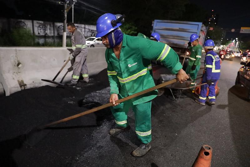 Prefeitura de Manaus avança com obras de alargamento em novo trecho da avenida Ephigênio Salles