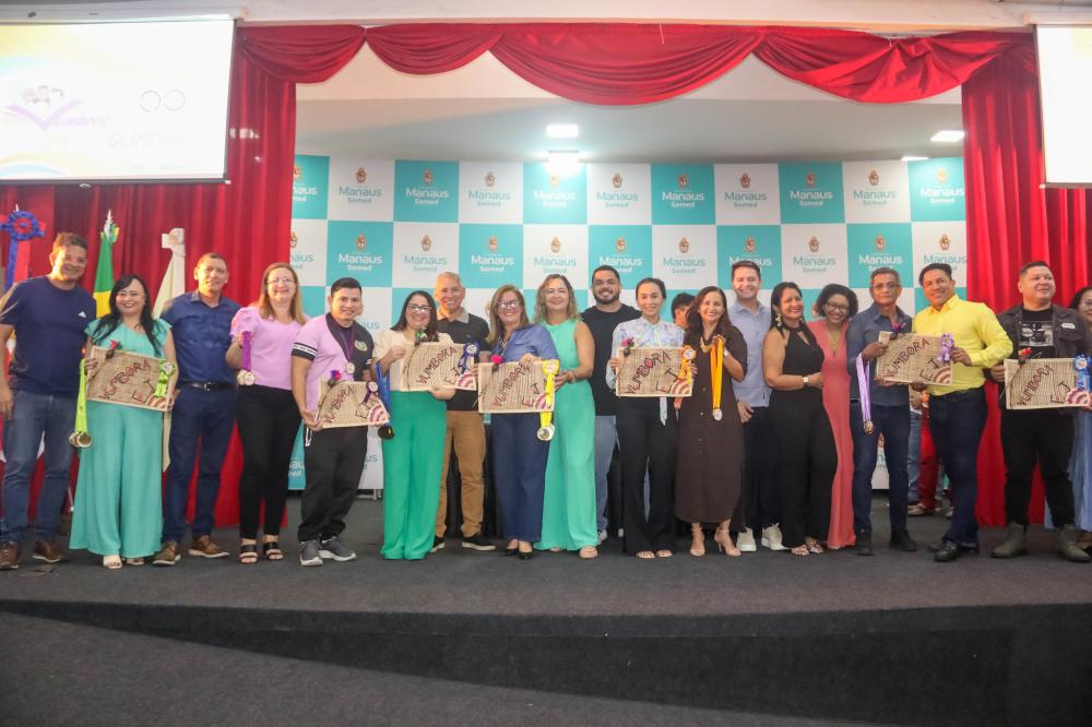 Prefeitura de Manaus premia alunos e educadores no 26º Edeja da Semed