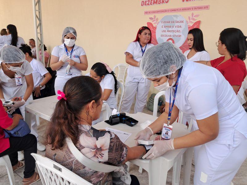 Prefeitura de Manaus oferta teste para HIV em Unidade Móvel de Testagem Rápida
