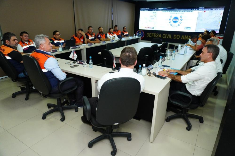 Defesa Civil do Amazonas e Consulado do Reino Unido unem esforços para alinhar projetos de assistência humanitária