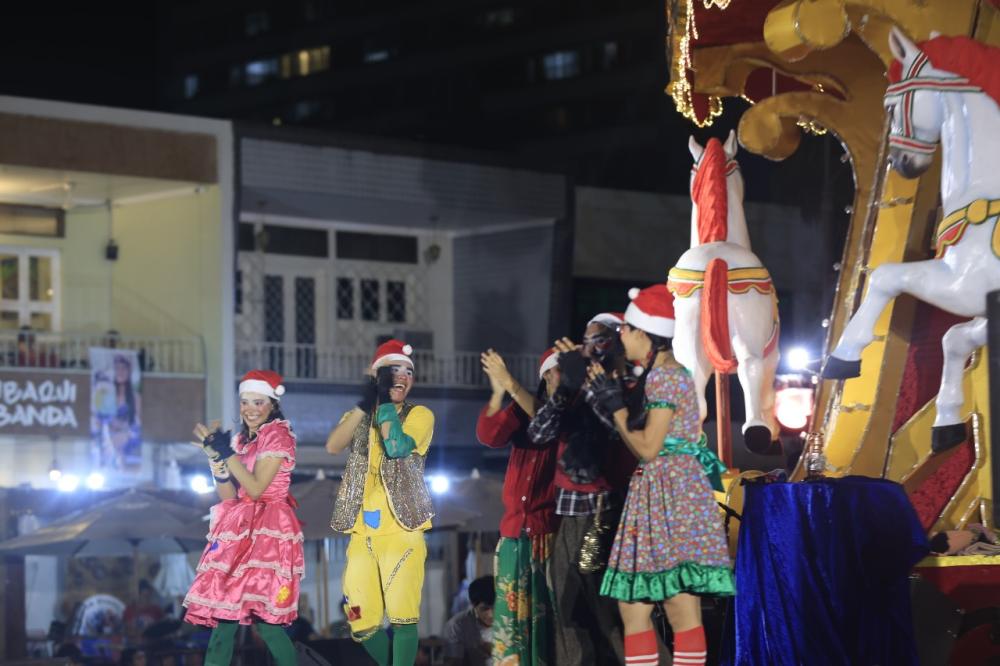 Espetáculos de teatro e música abrem a agenda natalina do Largo de São Sebastião