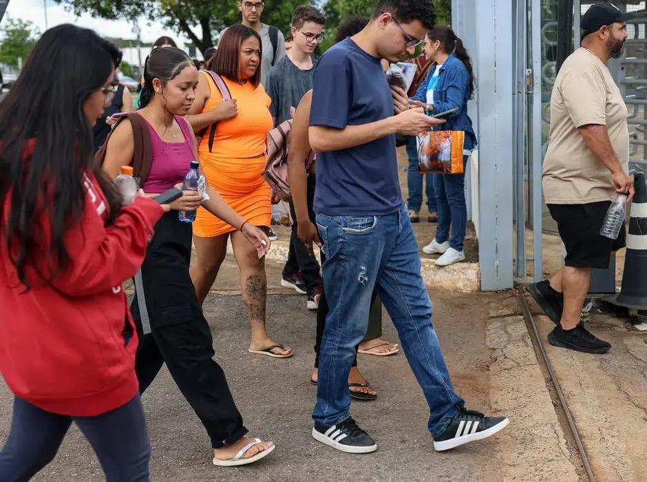 Enem: provas de matemática e ciências da natureza são reaplicadas hoje
