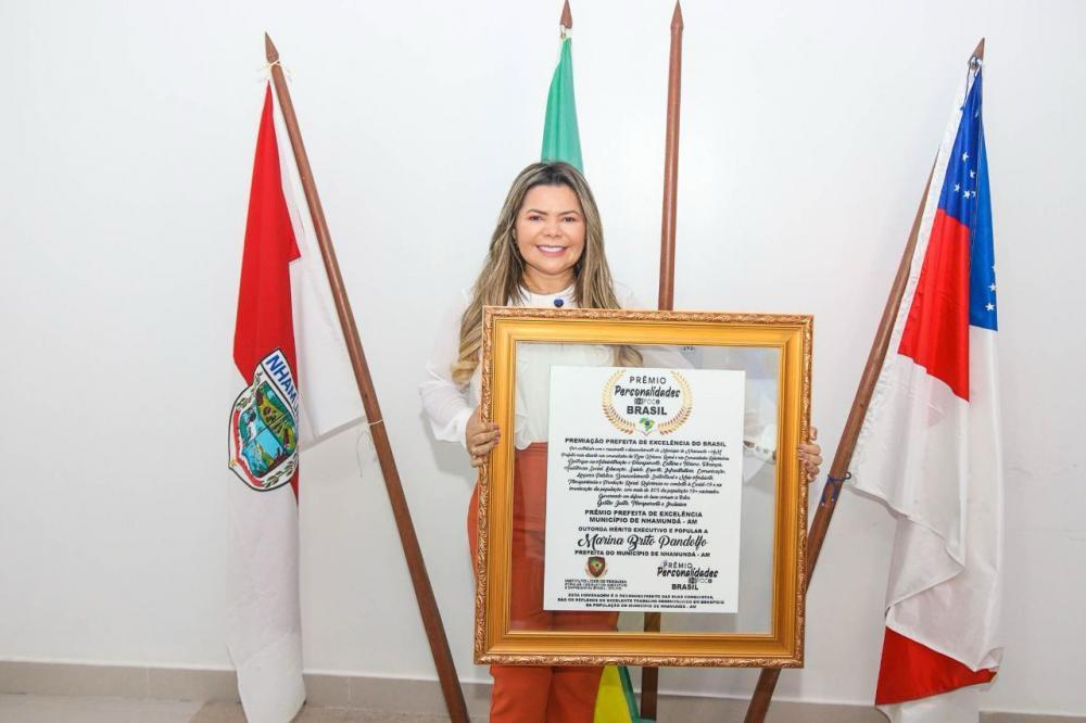 Prefeita Marina Pandolfo recebe Medalha do Mérito Legislativo nesta quinta-feira (12)