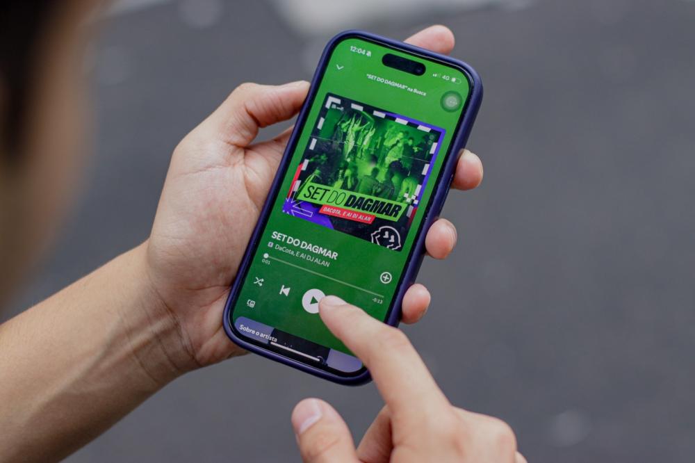 Socioeducandos participam de rap sobre igualdade e oportunidade com MC amazonense