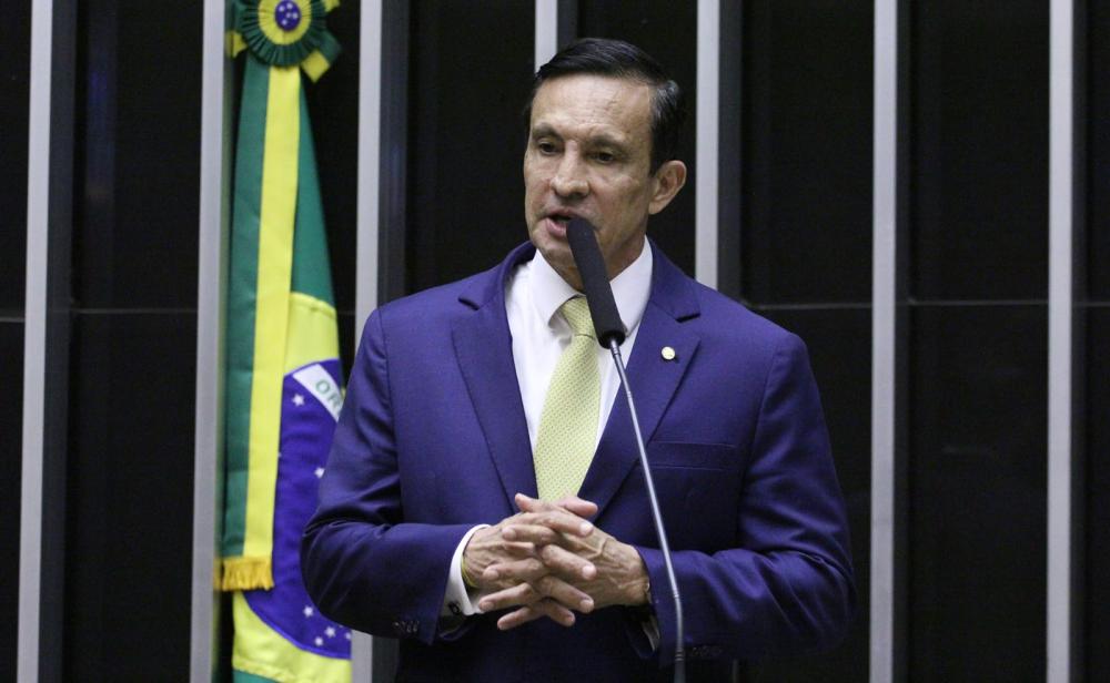 Reforma Tributária vai ajudar a destravar investimentos, diz Sidney Leite ao votar favorável à regulamentação