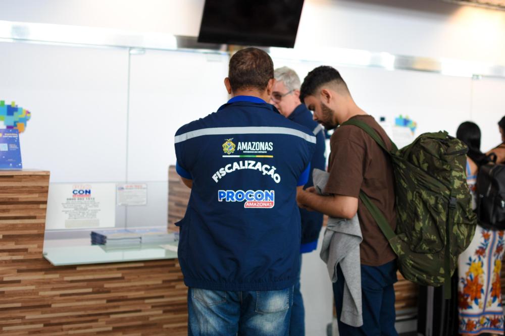 Procon-AM intervém para garantir direitos de passageiro que teve voo cancelado de última hora