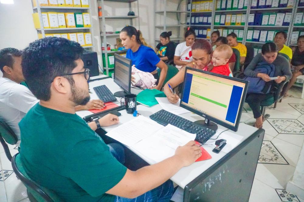 Prefeitura de Parintins alerta: mais de 4 mil famílias devem atualizar o CadÚnico