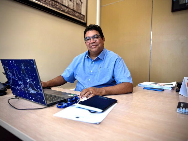 Alessandro Moreira assume a Controladoria-Geral do Município, traçando metas positivas para 2025 na administração