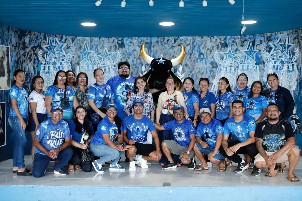 Caprichoso e Sebrae dialogam sobre artesanato sustentável e oportunidades para artistas locais