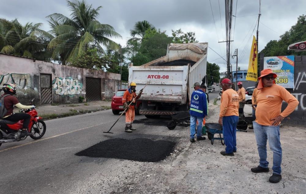 Trecho do bairro Redenção recebe obras de recuperação asfáltica da Prefeitura de Manaus 