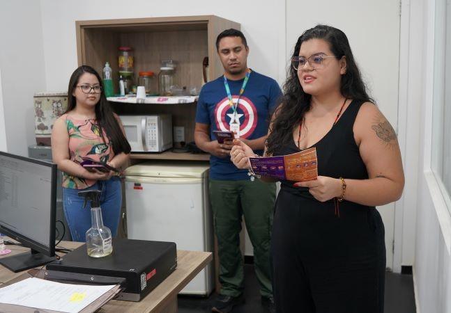 Campanha ‘Fevereiro Roxo e Laranja’ promove conscientização sobre doenças neurológicas e leucemia