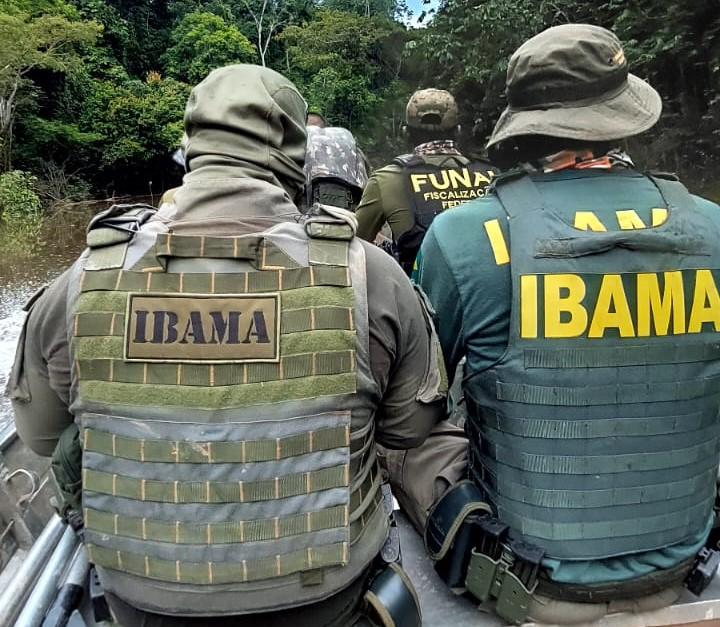 Operação do Ibama combate ilícitos ambientais e protege território indígena do Vale do Javari, no Amazonas 