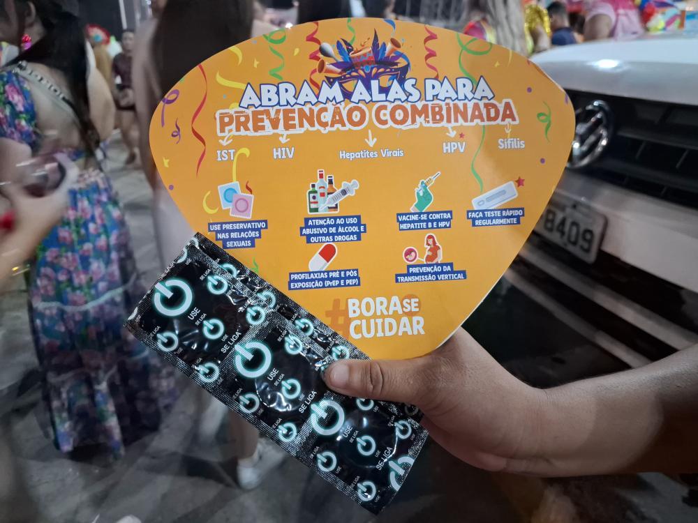 No Carnailha, equipe de Saúde trabalha a prevenção de doenças sexualmente transmissíveis