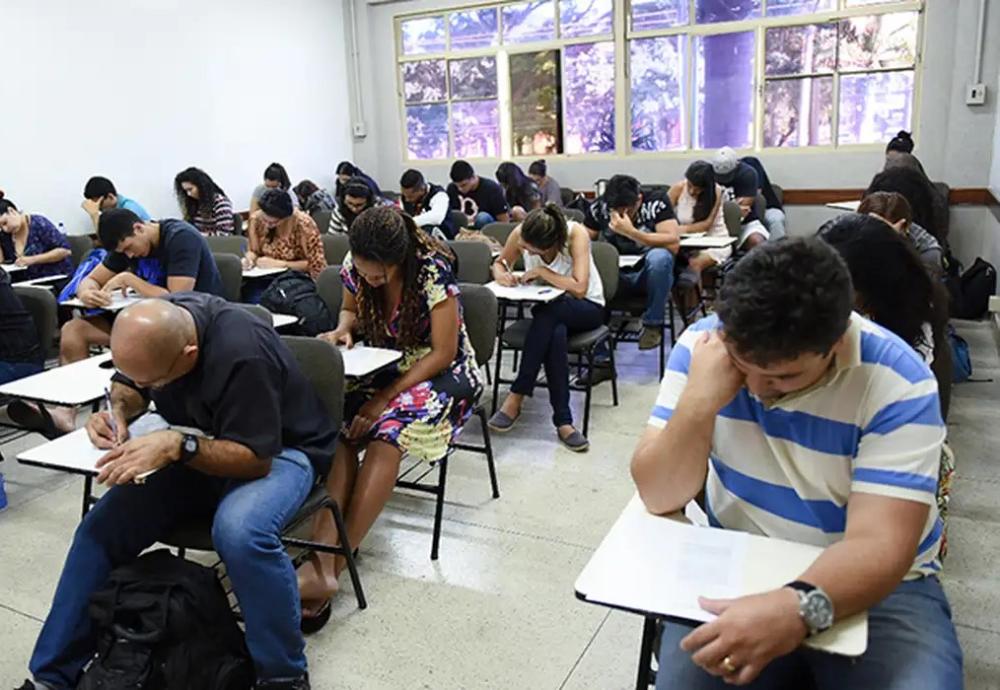 Inscrições de jovens e adultos para Encceja encerram nesta sexta-feira