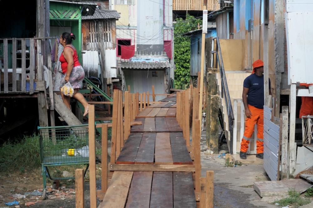 Prefeitura de Manaus intensifica ações preventivas contra cheias nos bairros de São Jorge e Educandos