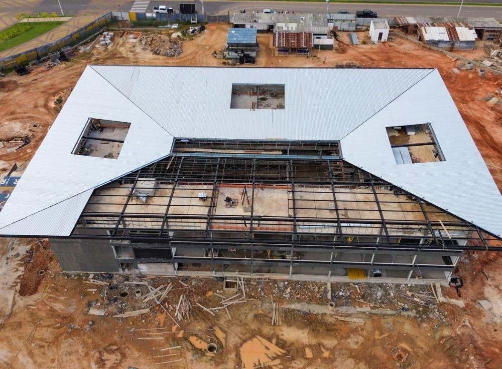 Prefeitura de Manaus avança com obra da nova sede do Implurb