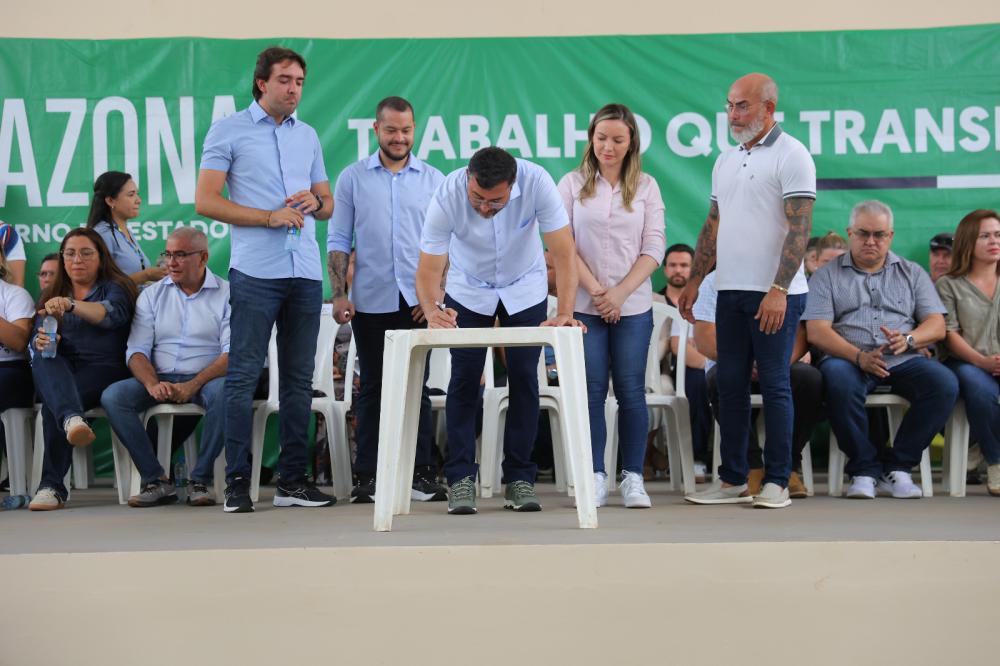 Em Itacoatiara, Governador Wilson Lima destina R$ 2,8 milhões em investimentos para setor primário Em Itacoatiara, Governador Wilson Lima destina R$ 2,8 milhões em investimentos para setor primário