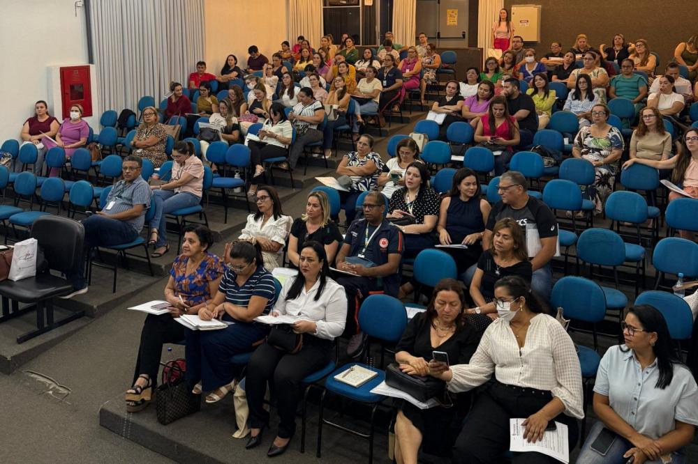 Equipes da prefeitura discutem melhorias na atenção a gestantes e puérperas da zona Oeste