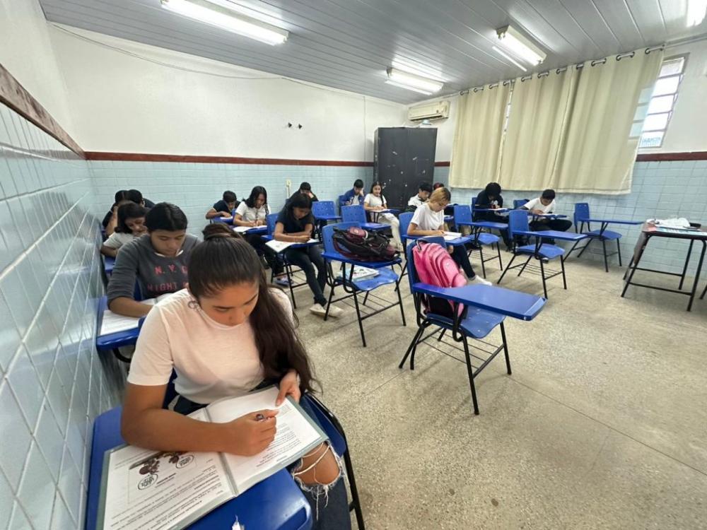 Estudantes da rede municipal participam do 5º simulado 'Educa+Manaus'