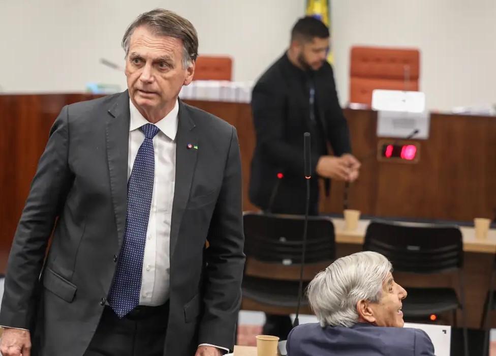 PGR pede condenação de Bolsonaro e mais 7 réus por golpe de Estado PGR pede condenação de Bolsonaro e mais 7 réus por golpe de Estado