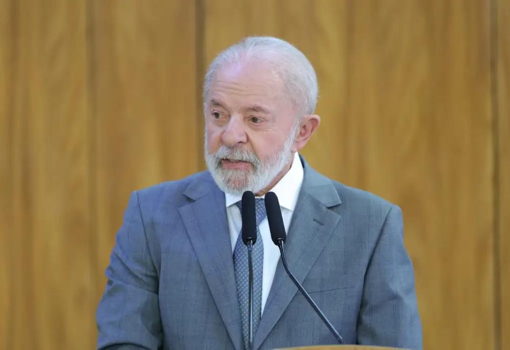 Lula veta aumento de número de deputados na Câmara Lula veta aumento de número de deputados na Câmara
