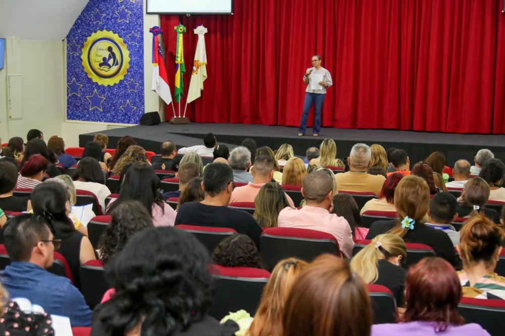 Prefeitura de Manaus promove ciclo de palestras sobre assédio moral no trabalho