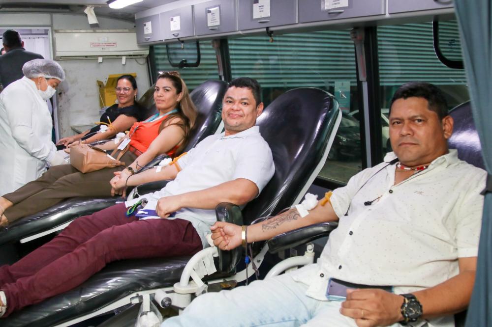 Prefeitura mobiliza servidores da Semed em campanha de doação de sangue em parceria com o Hemoam
