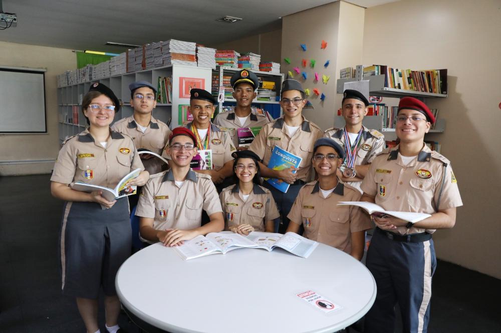 Estudantes da rede estadual de ensino embarcam para competir em Olimpíada de Matemática no Japão