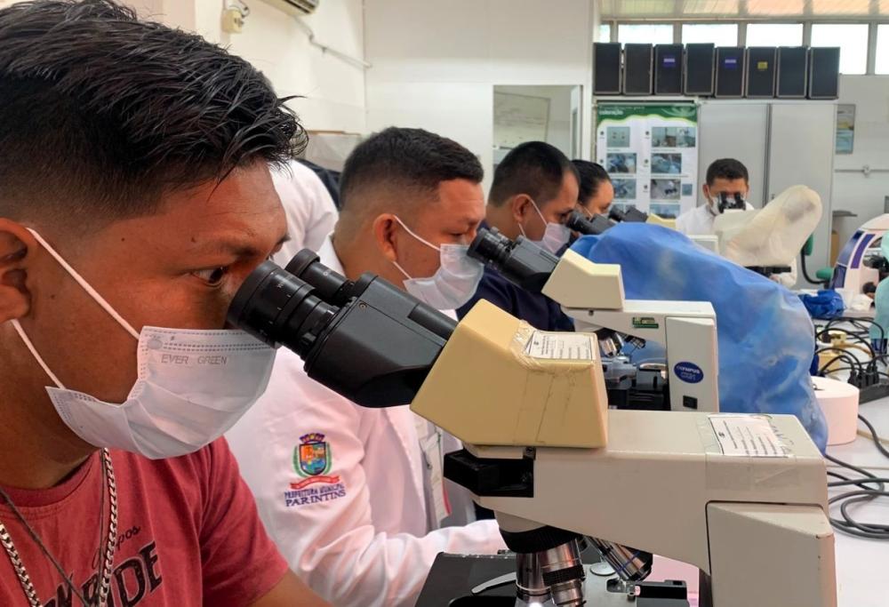 FVS-RCP promove curso de capacitação para microscopistas revisores visando qualidade no diagnóstico laboratorial
