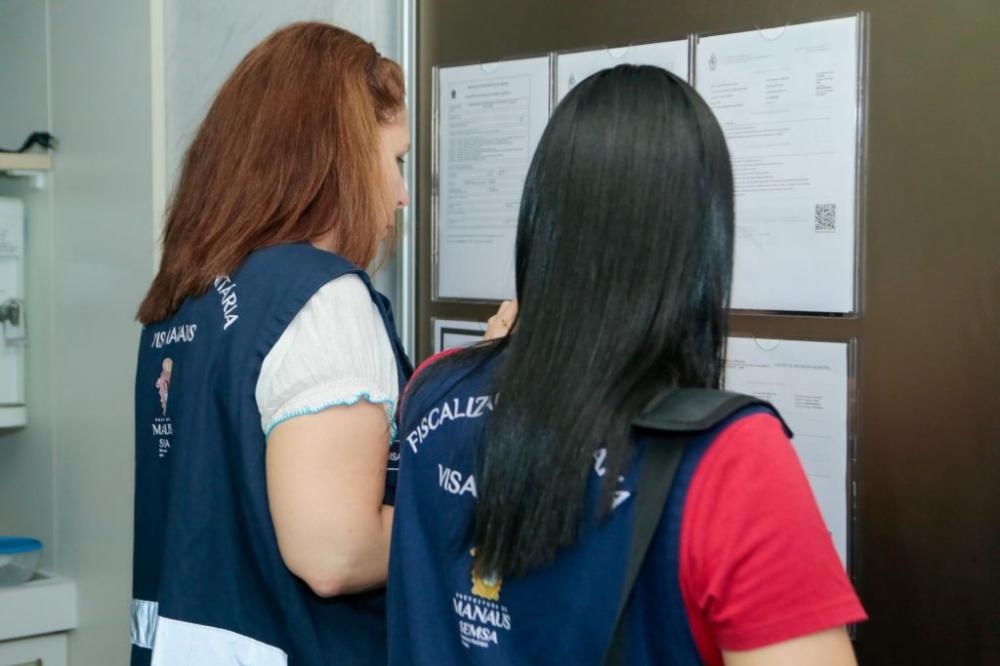 Prefeitura de Manaus nomeia mais 13 profissionais aprovados no concurso público da Semsa