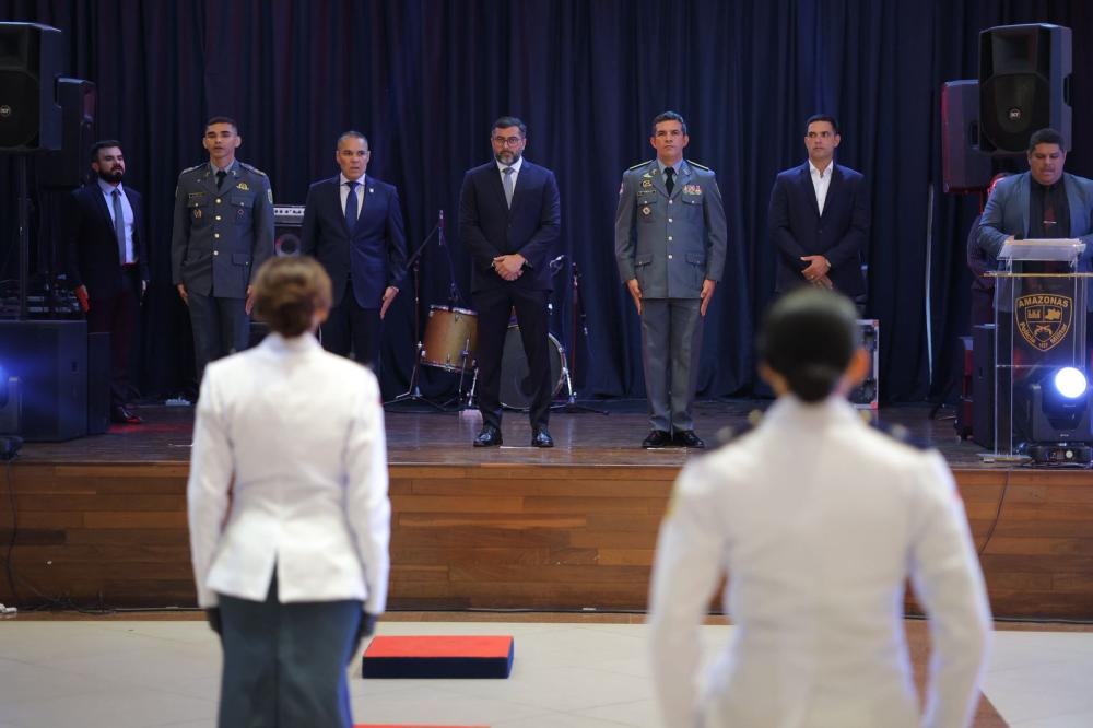 Durante formatura, governador Wilson Lima destaca importância de novos oficiais de saúde para a Polícia Militar