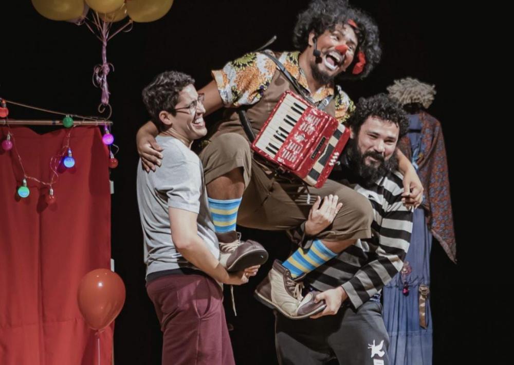 Teatro ‘Balões’ promete encantar público em apresentação gratuita do ‘#SouManaus Passo a Paço 2025’