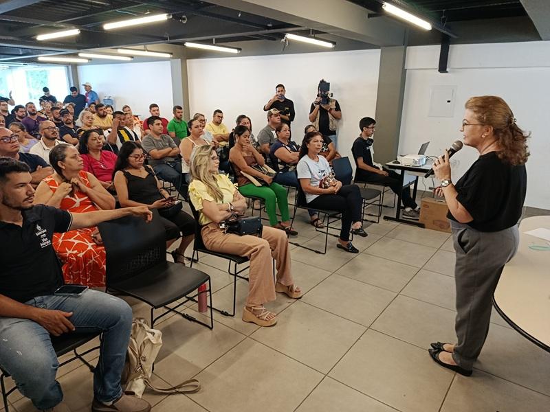 Visa Manaus capacita permissionários de venda de alimentos do #SouManaus 2025