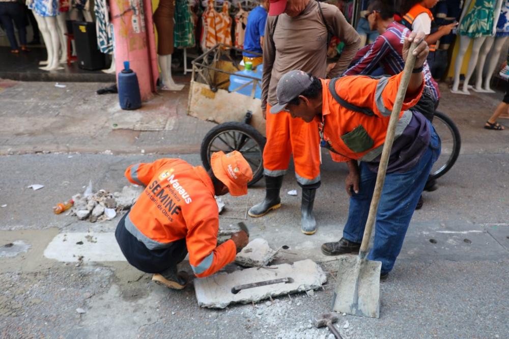 Prefeitura revitaliza drenagem superficial na rua Marechal Deodoro e reforça infraestrutura do Centro Histórico de Manaus