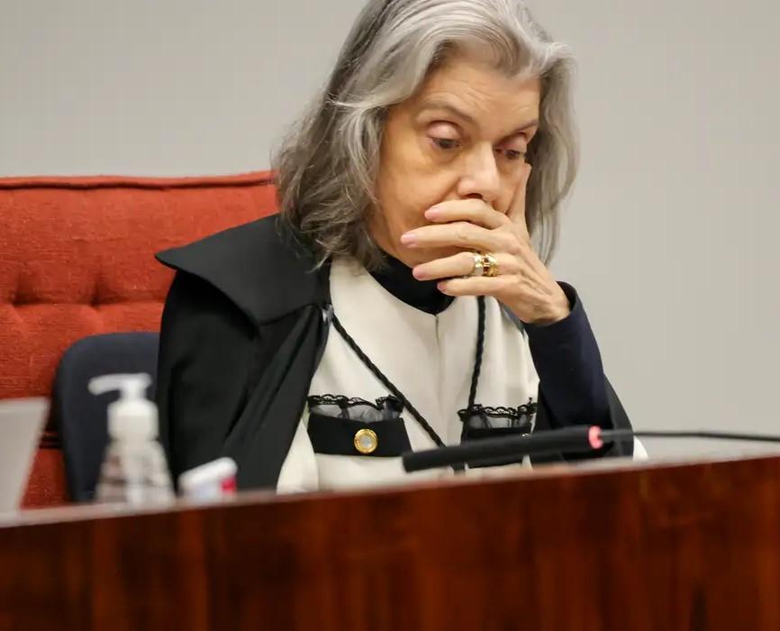 Voto de Cármen Lúcia pode formar maioria para condenar Bolsonaro Voto de Cármen Lúcia pode formar maioria para condenar Bolsonaro