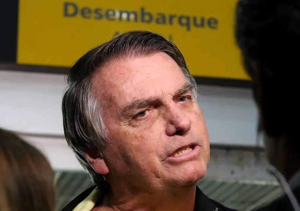Bolsonaro fica inelegível até 2060 após condenação