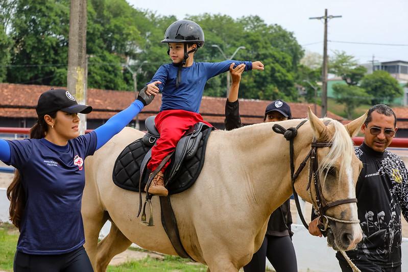 Setembro Verde: SEPcD realiza atividade de equoterapia para crianças com deficiência