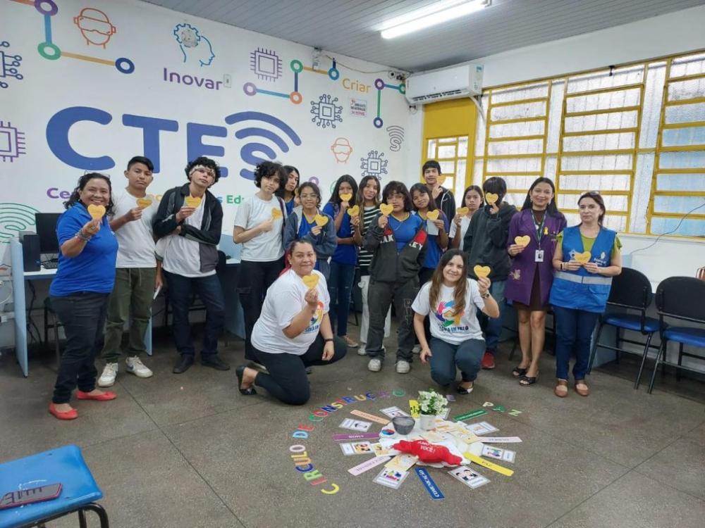 Escolas da Prefeitura de Manaus participam da ação ‘Valorização da Vida’ em alusão ao ‘Setembro Amarelo’